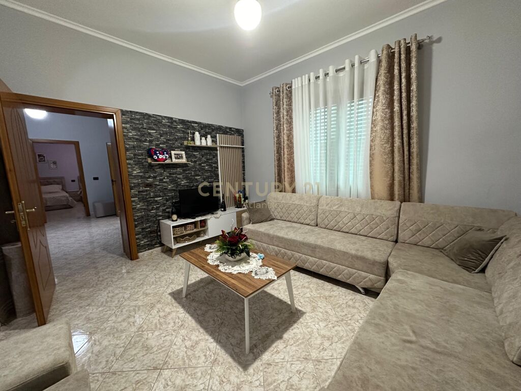 Foto e Shtëpi në shitje Shkallnur, Durrës