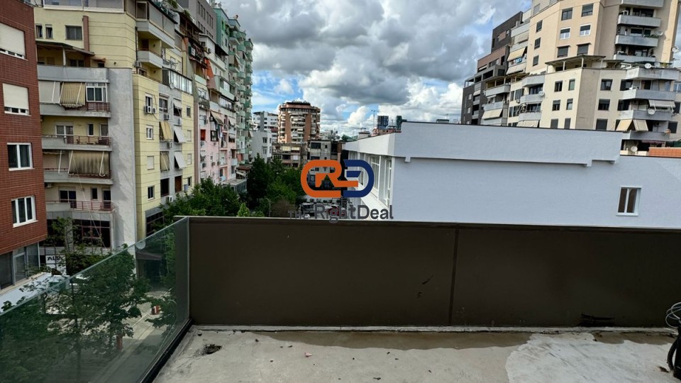 Foto e Apartment në shitje Blloku - Garda - Liqeni Artificial - Stadiumi Dinamo - Sheshi Wilson - Petro Nini Luarasi, Rruga Dora D'Istria, Tiranë