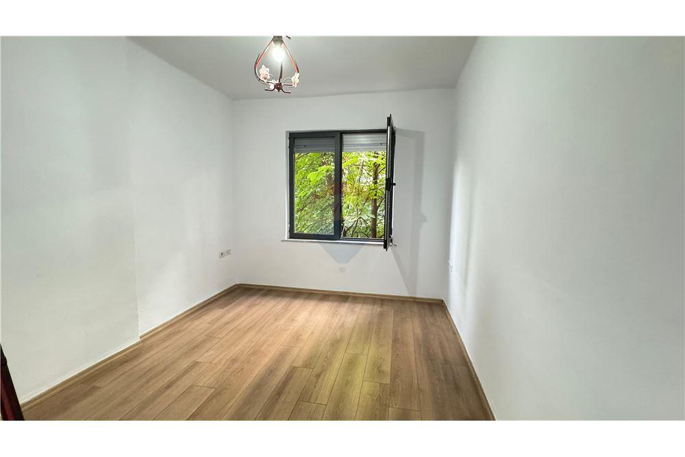 Foto e Apartment në shitje Bllok, Tiranë