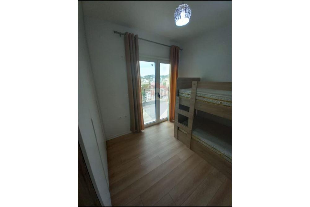 Foto e Apartment me qëra Rruga Cajupi, Vlorë