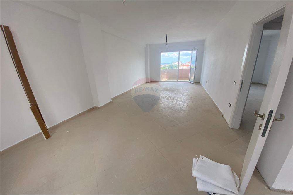 Foto e Apartment në shitje fresk, Fresku, Tiranë