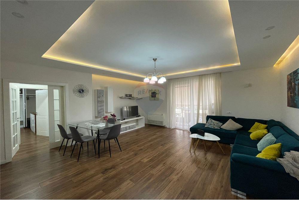 Foto e Apartment me qëra Komuna e Parisit, Tiranë