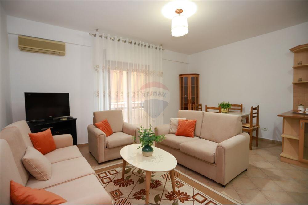 Foto e Apartment me qëra Lulishtja, Komuna e Parisit, Tiranë