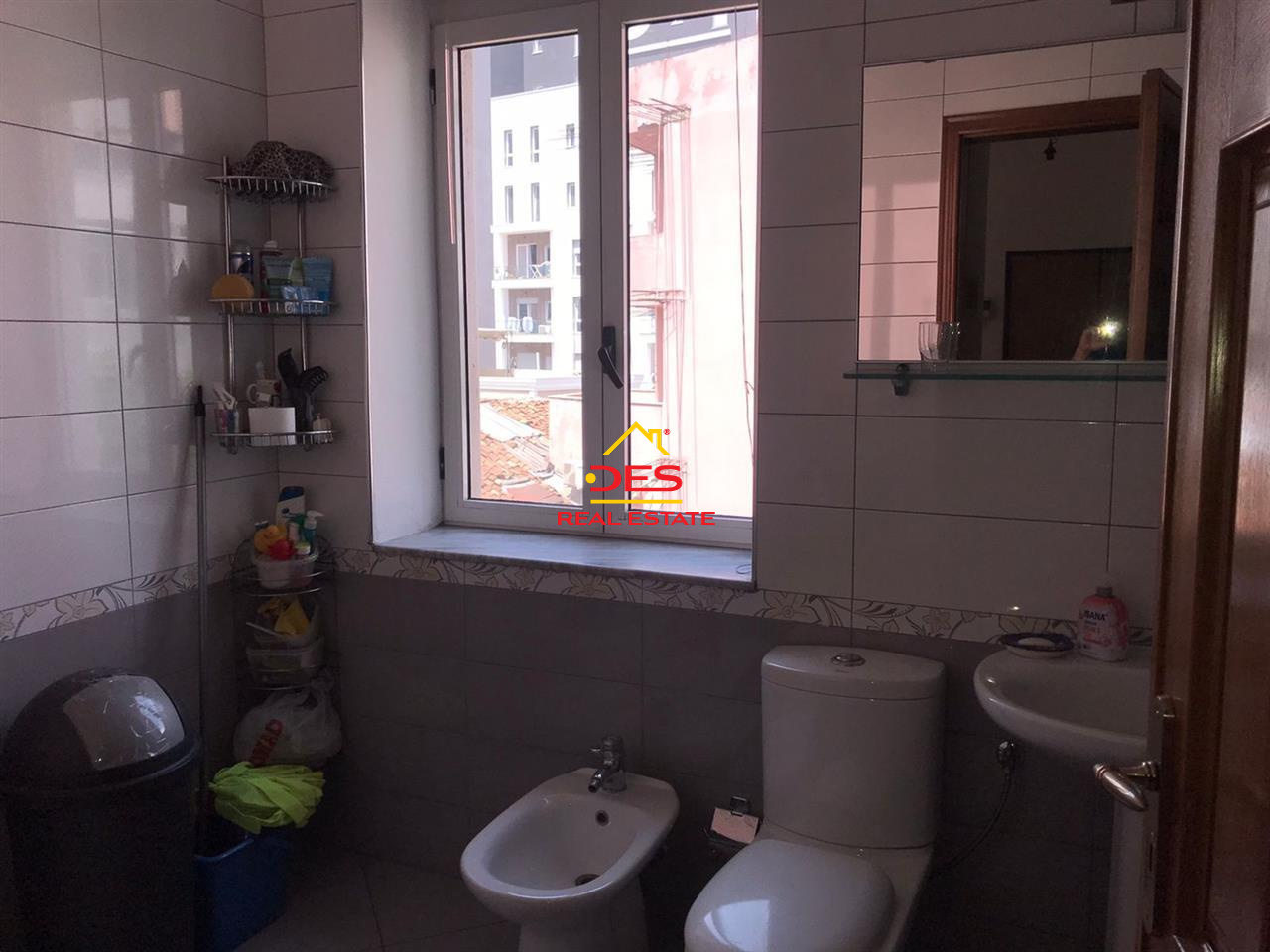 Foto e Apartment me qëra Rruga e Barrikadave, Tirane, Tiranë