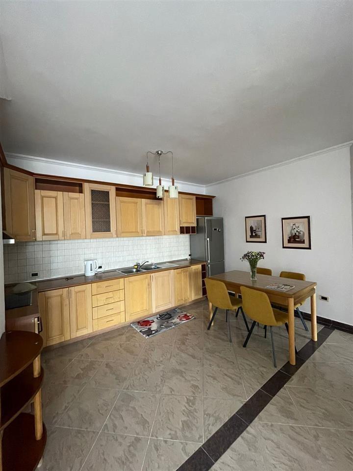 Foto e Apartment me qëra Bllok, Tiranë