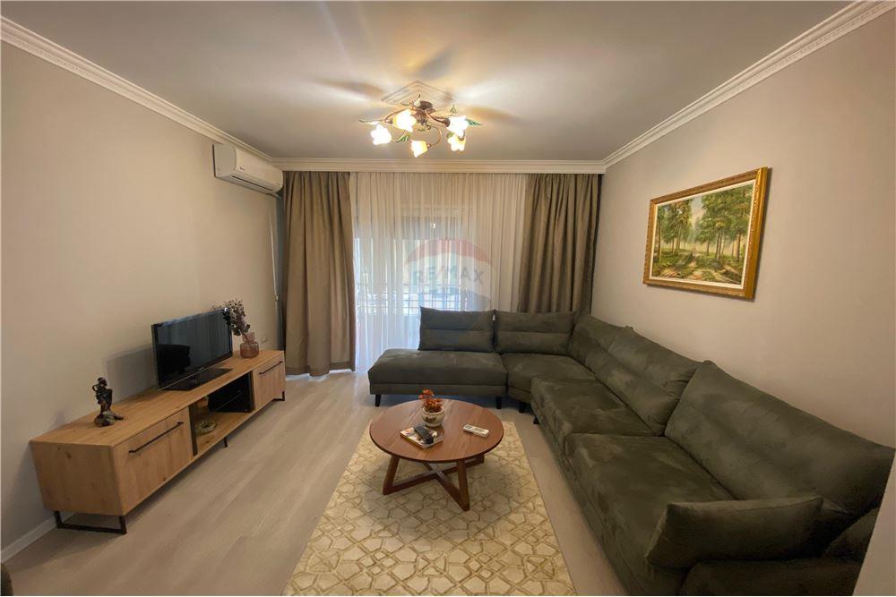 Foto e Apartment me qëra Rruga Komuna e Parisit, Komuna e Parisit, Tiranë