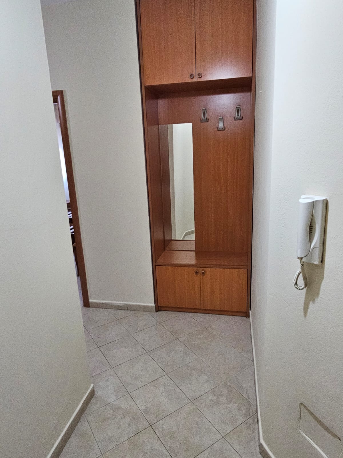 Foto e Apartment me qëra Kompleksi Halili, Rruga e Dibres, Tiranë