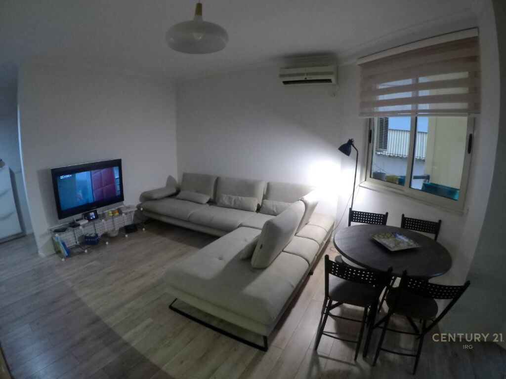 Foto e Apartment me qëra Rruga Fortuzi, Tiranë