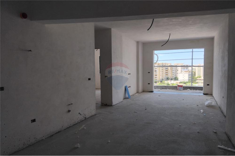 Foto e Apartment në shitje Azem Sulo, Vlorë