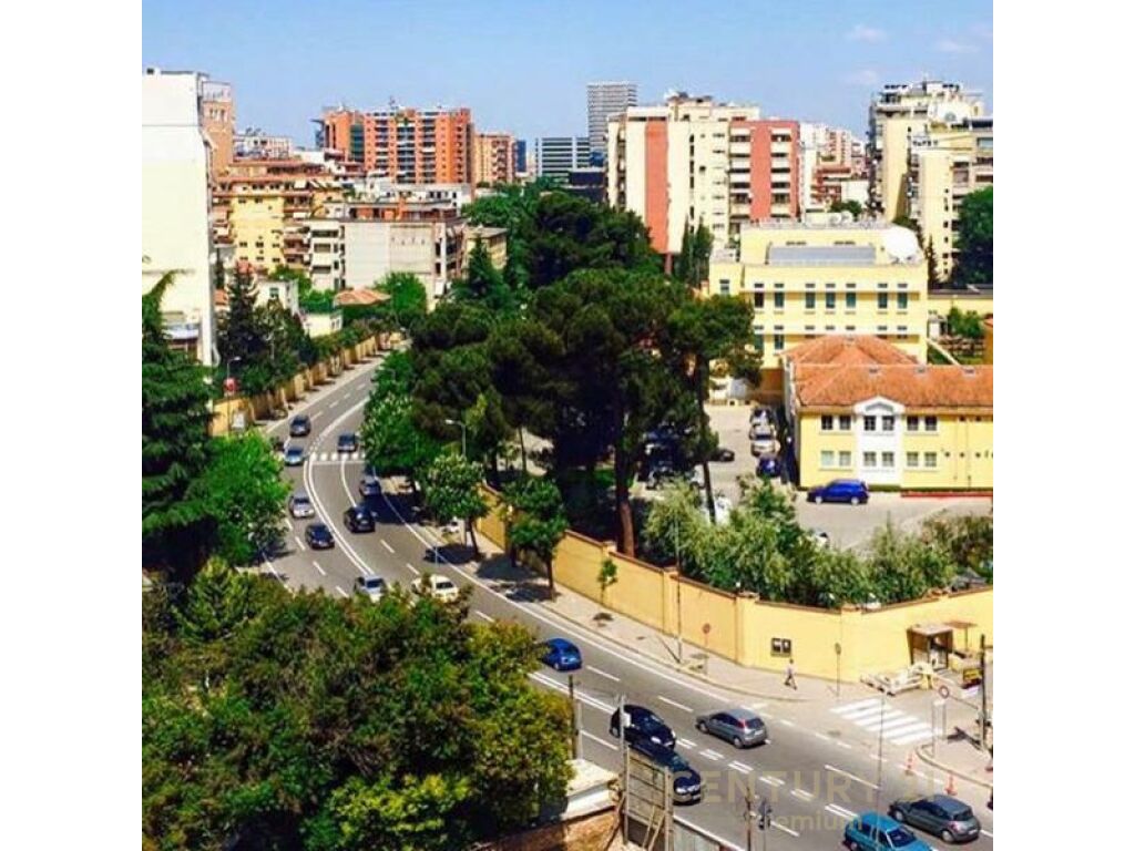 Foto e Ambient biznesi me qëra Rruga e Elbasanit, Rruga Elbasanit, Tiranë