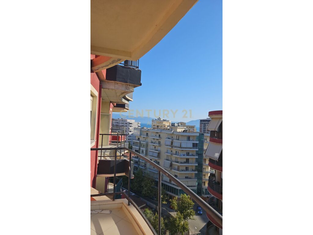 Foto e Hotel në shitje Stadiumi, Vlorë