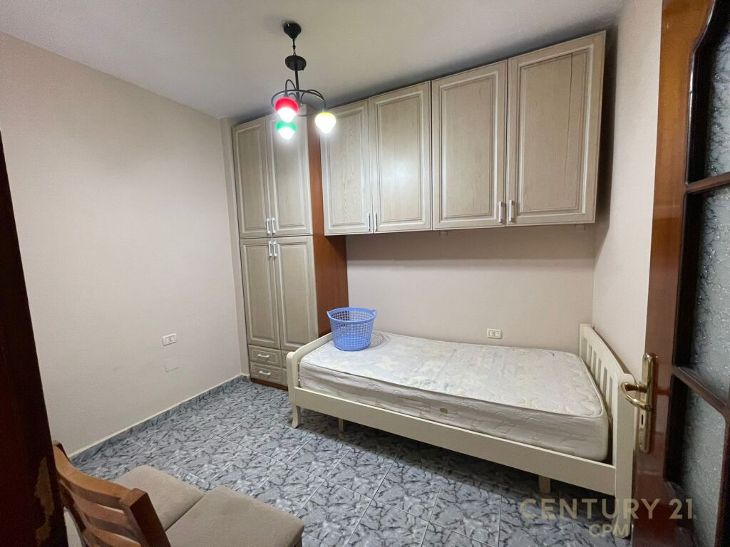 Foto e Apartment në shitje 21 dhjetori, Tiranë