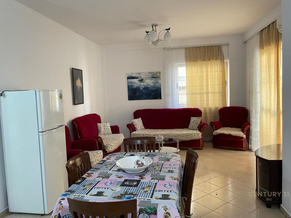 Foto e Apartment me qëra Komuna e Parisit, Tiranë