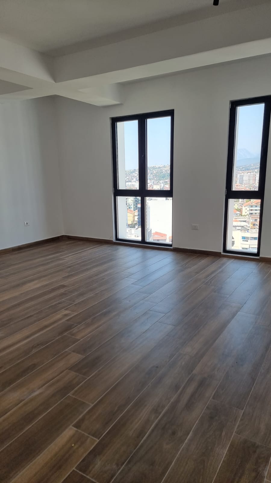 Foto e Apartment në shitje Ko,pleksi Arlis Farmacia 10, Tiranë