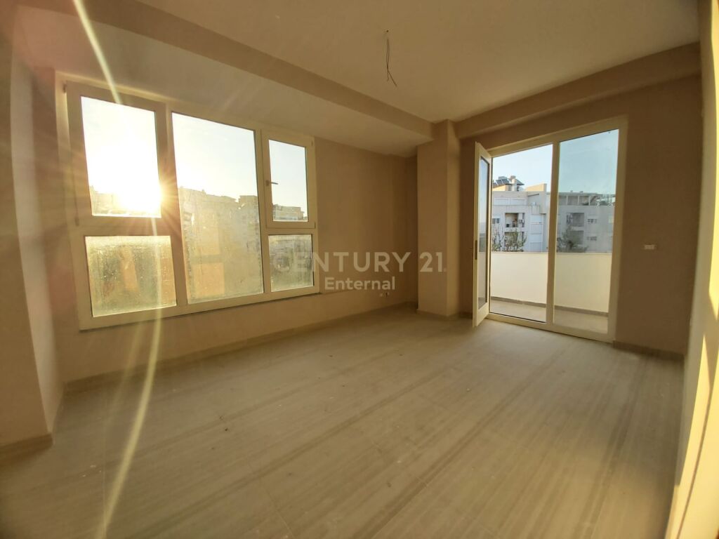 Foto e Apartment në shitje Liqeni i thate, Tiranë