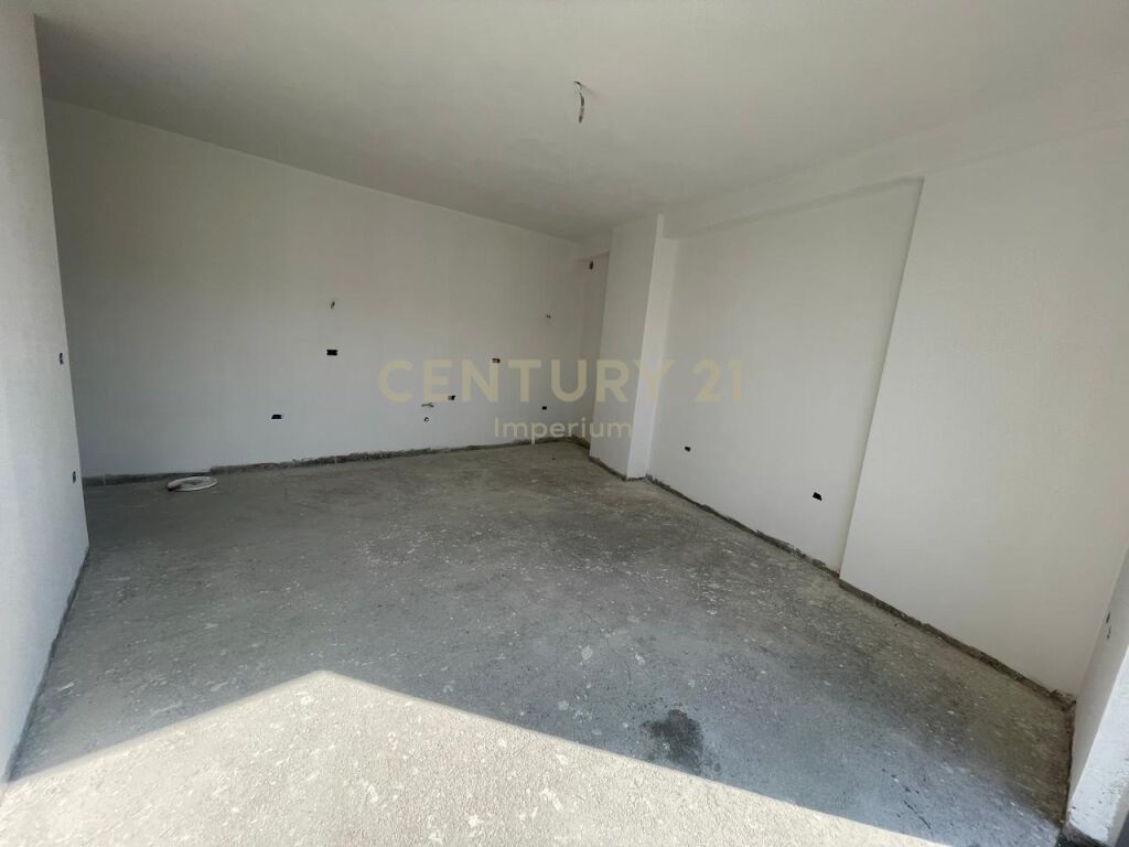 Foto e Apartment në shitje 📍 Vendndodhja: Astir, Kompleksi Jolla, Tiranë, Shqipëri, Tiranë