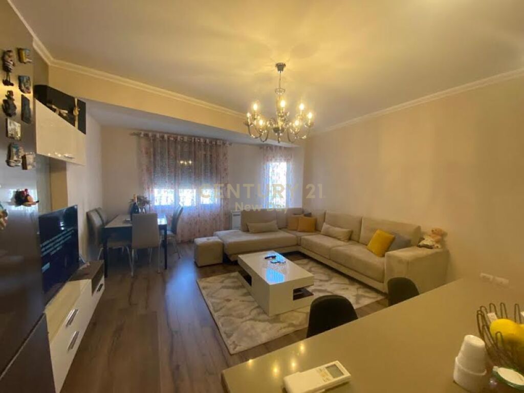 Foto e Apartment me qëra Qendra e Durrësit, Prane Tatimeve., Durrës