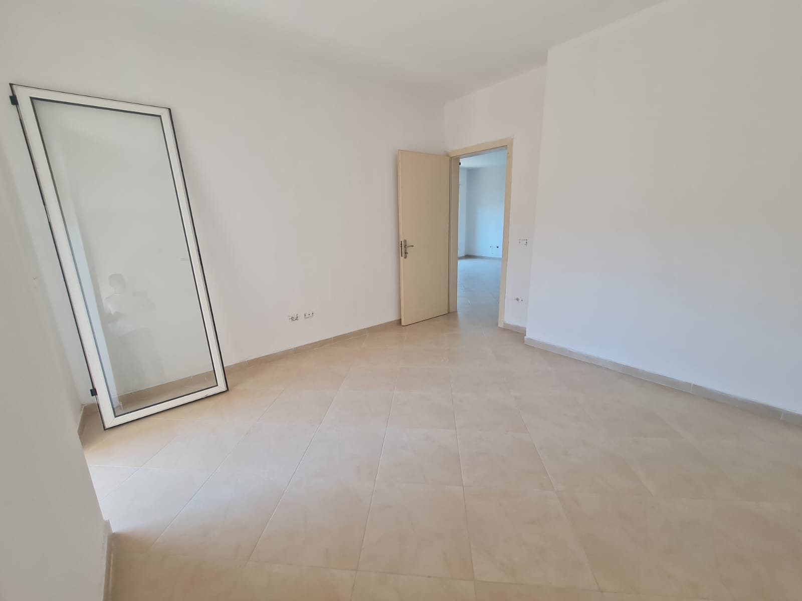 Foto e Apartment në shitje stadiumi, lagjja 18, Durrës