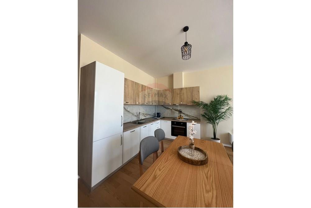 Foto e Apartment në shitje Komuna e Parisit, Eleonora, Tiranë