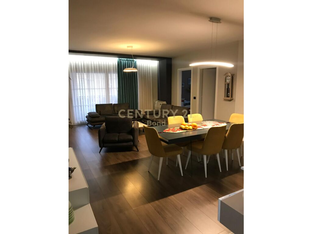 Foto e Apartment me qëra 📍 Vendndodhja: Pranë Shkollës së Baletit, afër Xhamisë së Tabakëve, Tiranë., Tiranë