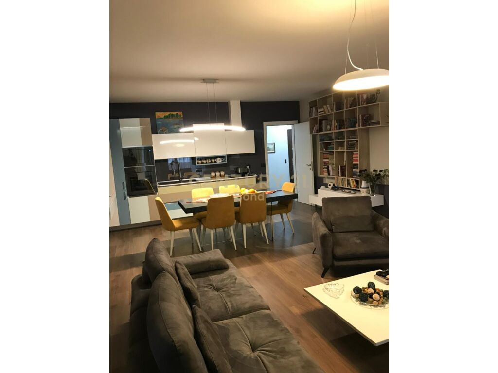 Foto e Apartment me qëra 📍 Vendndodhja: Pranë Shkollës së Baletit, afër Xhamisë së Tabakëve, Tiranë., Tiranë