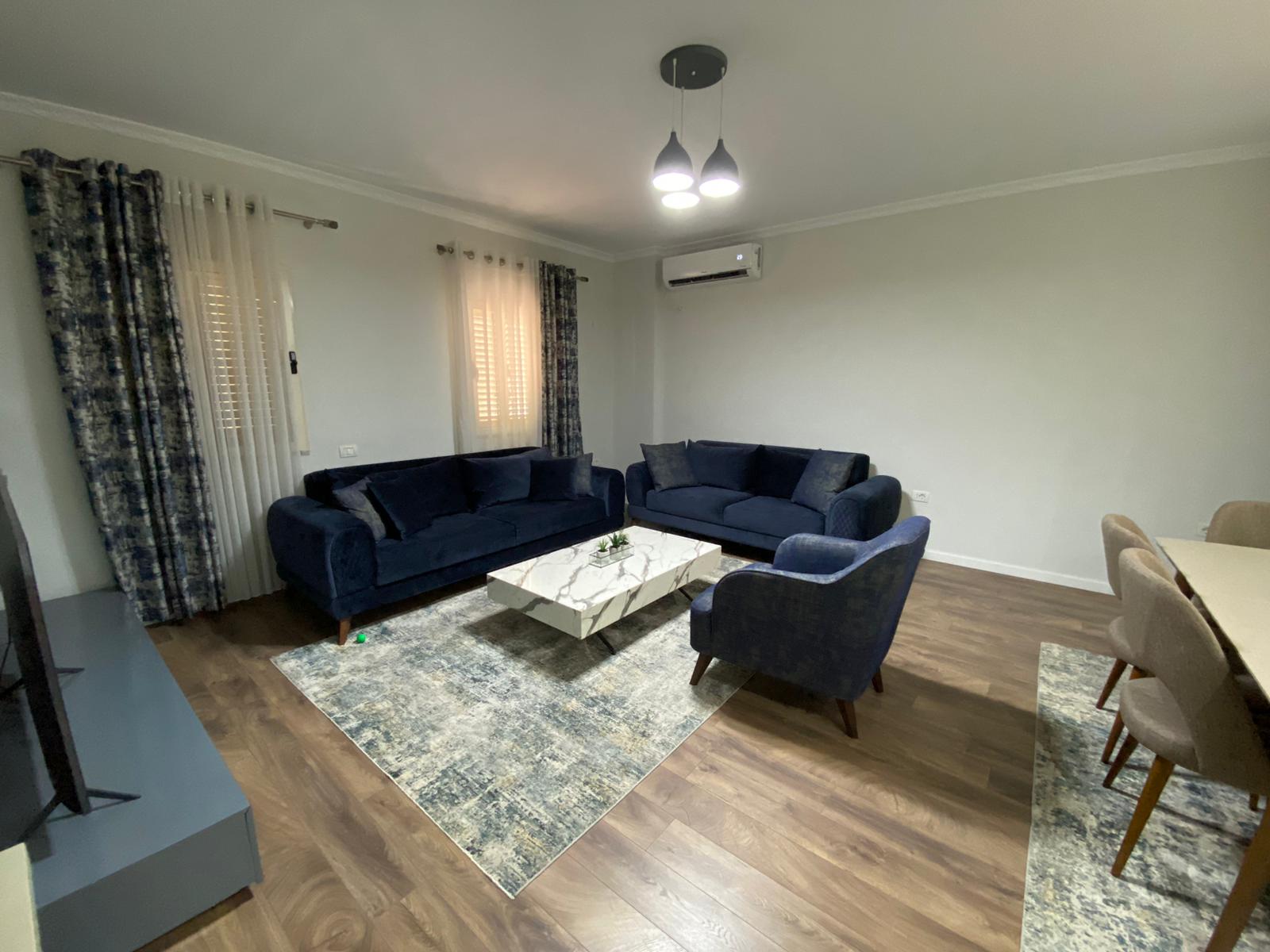 Foto e Apartment me qëra Komuna e Parisit, Tiranë