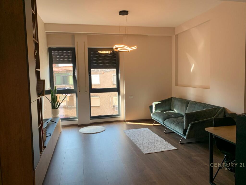 Foto e Apartment me qëra Rruga e Barrikadave, Tiranë