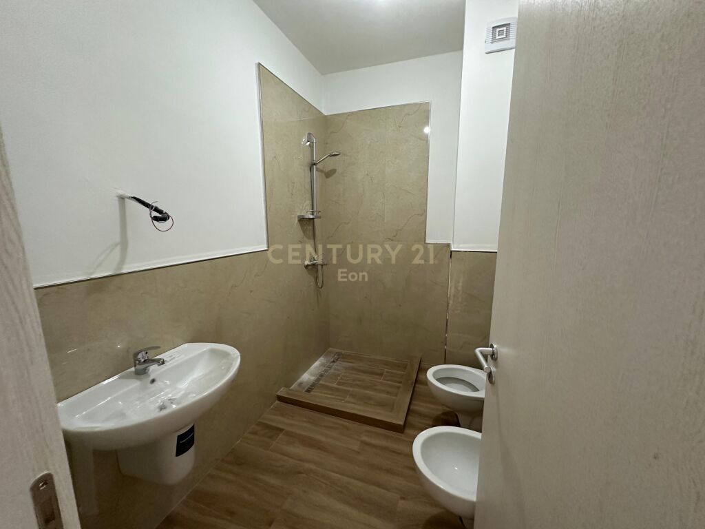 Foto e Apartment me qëra Rruga e re e Portit, Durrës