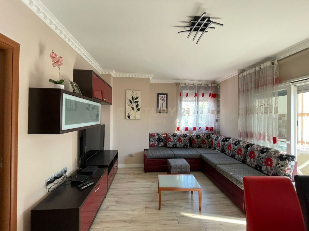 Foto e Apartment me qëra rrota e kuqe, Durrës