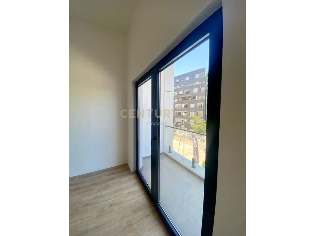 Foto e Apartment me qëra Kompleksi Arlis, Tiranë