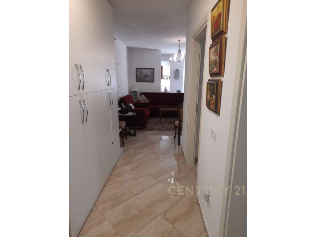 Foto e Apartment në shitje Tregu fruta perimeve, Durrës