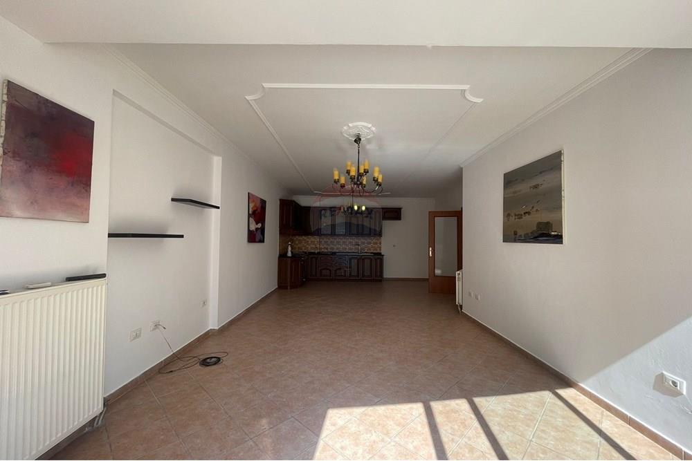 Foto e Apartment në shitje Komuna e Parisit, Tiranë