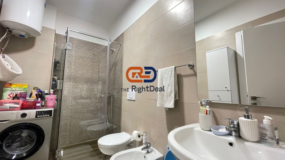 Foto e Apartment në shitje 9 Katshet - Pazari i Ri - Shkolla e Kuqe - ATSH - Ministria e Jashtme, Rruga Hoxhë Vokrri, Tiranë