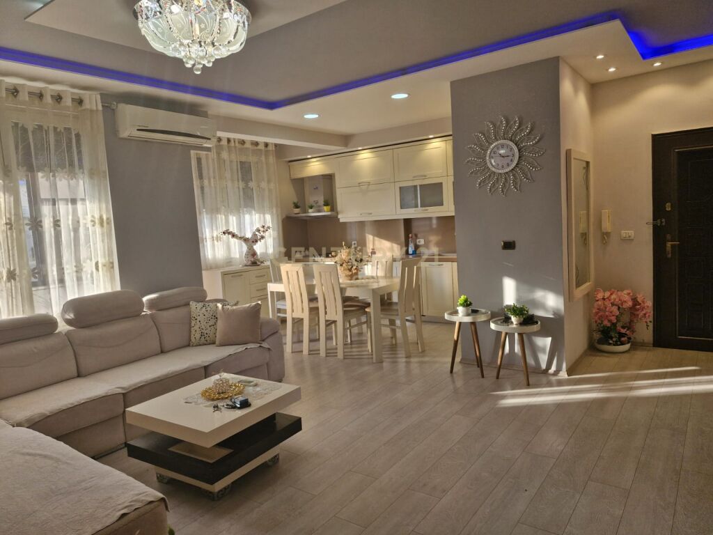 Foto e Apartment me qëra rruga e re e portit, Durrës