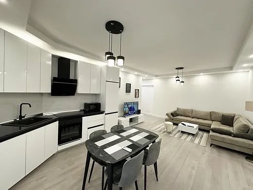 Foto e Apartment me qëra Komuna e Parisit, Tiranë