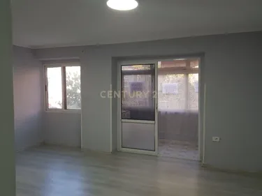 Foto e Apartment në shitje Myslym Shyri, rruga him kolli, Tiranë