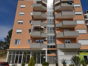 Foto e Apartment në shitje kopshti zologjike, rruga peti, Tiranë