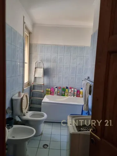 Foto e Apartment në shitje rruga kopshti zologjik, rruga peti, Tiranë