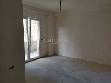 Foto e Apartment në shitje kopshti zologjike, rruga peti, Tiranë