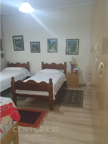 Foto e Apartment në shitje kopshti zologjik, rruga peti, Tiranë