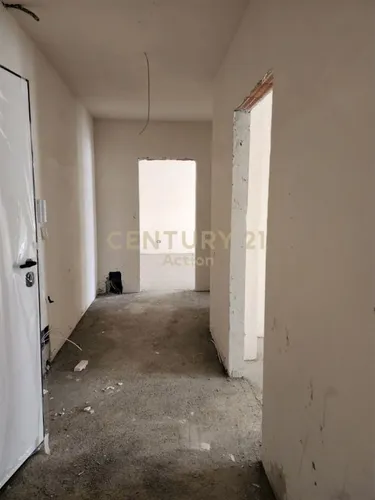 Foto e Apartment në shitje rruga liqeni i thate , rruga peti, Tiranë