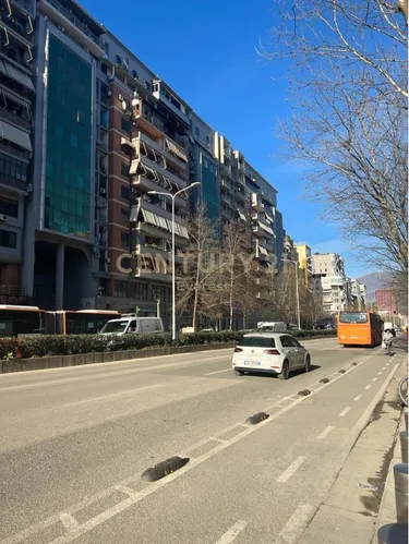 Foto e Ambient biznesi në shitje rruga e kavajes, rruga e kavajes , Tiranë