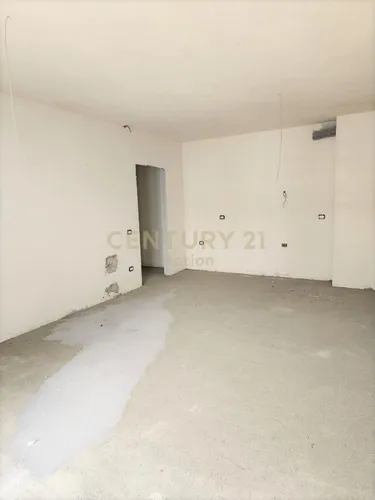 Foto e Apartment në shitje rruga liqeni i thate , rruga peti, Tiranë