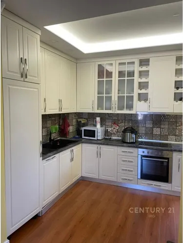 Foto e Apartment në shitje rruga liqeni i thate , rruga peti, Tiranë