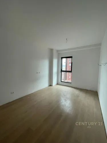 Foto e Apartment në shitje rruga e kavajes, Tiranë