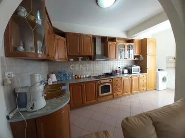 Foto e Apartment me qera Rruga Fortuzi, Tiranë