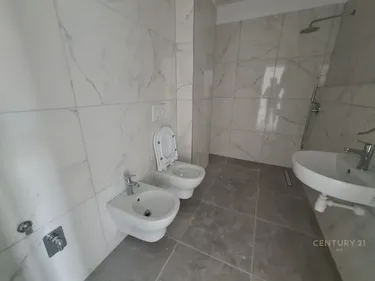 Foto e Apartment në shitje oxhaku, Tiranë