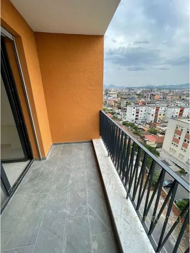 Foto e Apartment me qera Spitali QSUT (Nënë Tereza), Kompleksi Zirkon, Tiranë