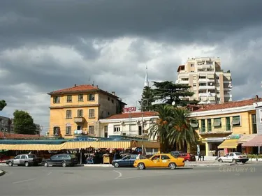 Foto e Ambient biznesi me qera rruga pazari i ri , Tiranë