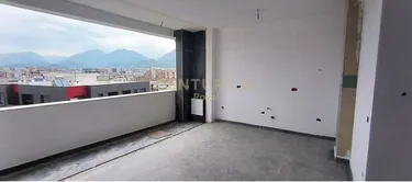 Foto e Apartment në shitje rruga tregu elektrik , Tiranë